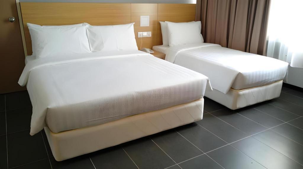 Hotel Seri Perkasa Кота Кинабалу Екстериор снимка