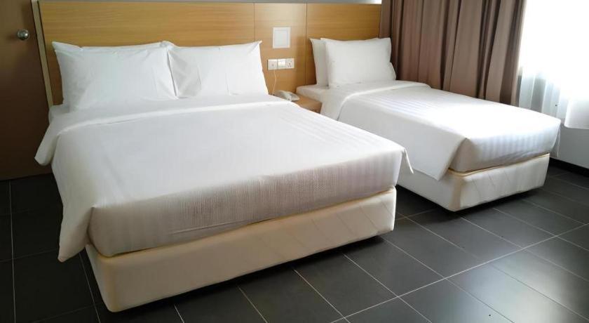 Hotel Seri Perkasa Кота Кинабалу Екстериор снимка