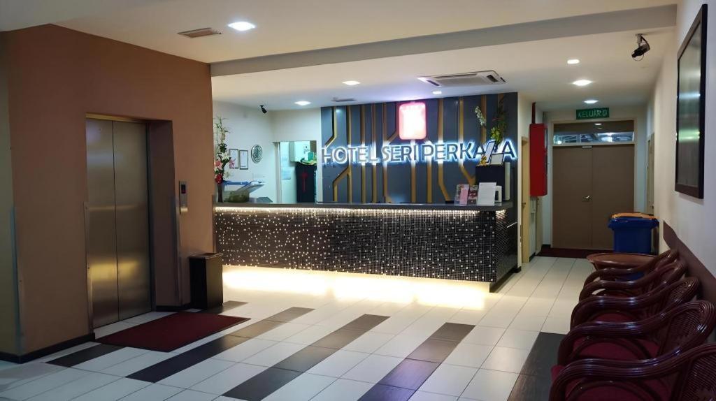 Hotel Seri Perkasa Кота Кинабалу Екстериор снимка