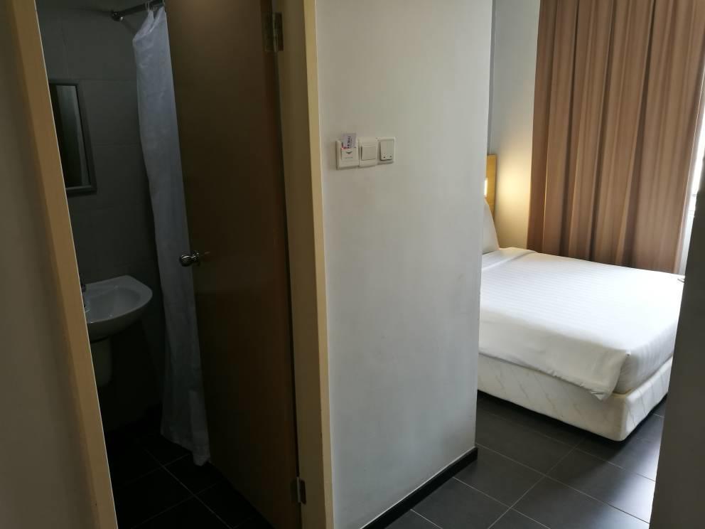 Hotel Seri Perkasa Кота Кинабалу Екстериор снимка